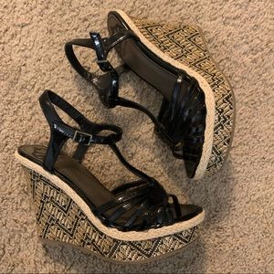 ❤️Fergalicious by Fergie Wedges!